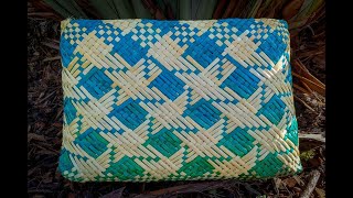 Kete Whakairo NZ Flax  Phormium Tutorial  Part One [upl. by Aubine]