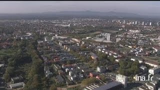 Allemagne Fribourg en Brisgau  écoquartier Vauban les espaces verts [upl. by Clotilda]