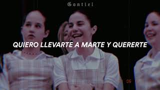 AMARTE DUELE  Natalia Lafourcade [upl. by Anaj]