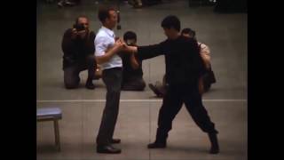 Bruce lee demostrando sus habilidades [upl. by Yttak727]