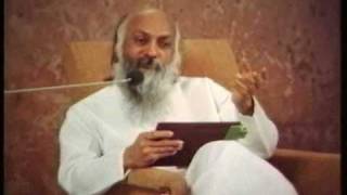 OSHO Ateet Aur Bhavishya Se Mukti अतीत और भविष्य से मुक्ति [upl. by Kafka]