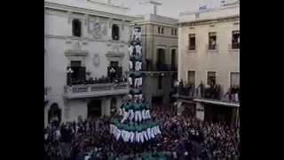 Castellers de Vilafranca  Primer 3 de 10 amb folre i manilles [upl. by Tana]