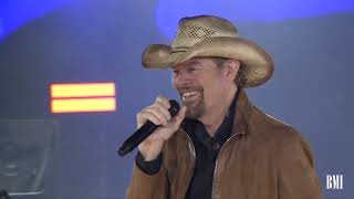 Toby Keith Accepts the BMI Icon Award  2022 BMI Country Awards [upl. by Ocire112]