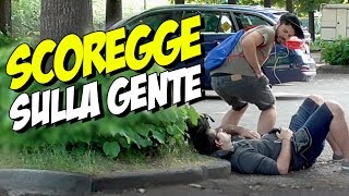 SCORREGGE SULLA GENTE  Prank [upl. by Jeanie902]