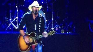 Toby Keith I Love This Bar live [upl. by Eolanda]