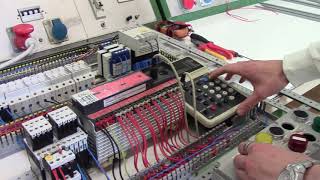 Laboratori di elettronica ed elettrotecnica IPS [upl. by Ignace106]