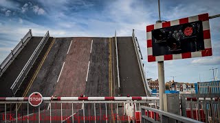 Lowestoft Bascule Bridge Suffolk [upl. by Eanahs534]