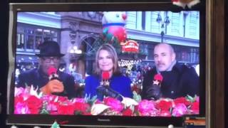 Here comes Santa Clause  Macys Thanksgiving Day Parade [upl. by Adnirual596]