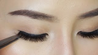 How to Apply False Eyelashes For Beginners [upl. by Penelope488]