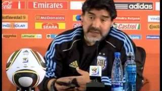 Maradona opina de la Jabulani  Cañuelasaldiacomar [upl. by Aynad]