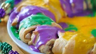 How to Make EASY King Cake Recipe with Crescent Rolls for Mardi Gras [upl. by Ynahirb541]