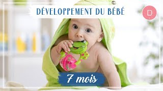 Développement de bébé  7ème mois [upl. by Mcdowell]